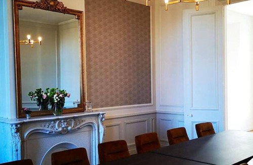 Villers-Bretonneux Villa | Homerez - Villa With swimming pool