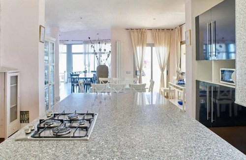 Olivella Villa | Homerez - Villa 10 km away from the beach with swimming-pool, jacuzzi and garden