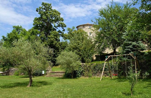 Chomerac Villa | Homerez - Villa for 10 ppl. with swimming-pool, jacuzzi and terrace at Chomérac