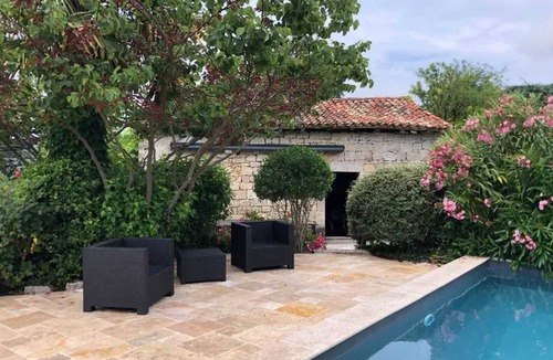 La Croix-Blanche Villa | Homerez - Villa in La Croix-Blanche