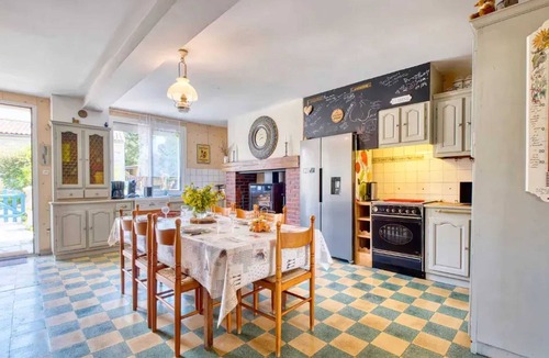 Bosset Villa | Homerez - Villa in Bosset, pool.