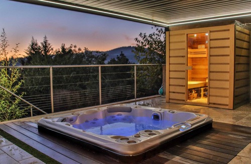 Le Beausset Villa | Homerez - Villa in Le Beausset