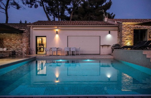 Le Beausset Villa | Homerez - Villa in Le Beausset