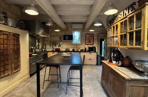 Saint-Gilles Villa | Homerez - Villa in Saint-Gilles with Pool