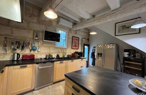 Saint-Gilles Villa | Homerez - Villa in Saint-Gilles with Pool