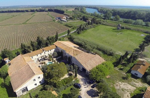 Saint-Gilles Villa | Homerez - Villa in Saint-Gilles with Pool