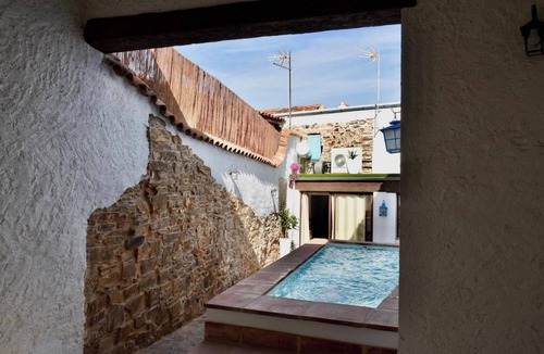 Santa Elena Villa | Homerez - Villa in Santa Elena