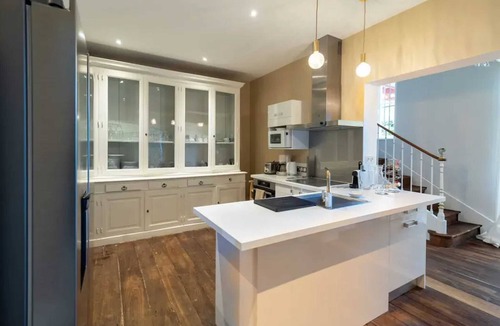 Saint-Gence Villa | Homerez - Villa in Saint-Gence