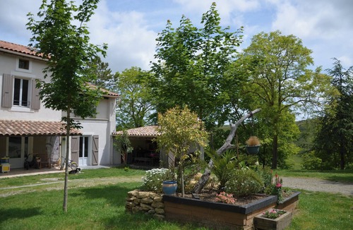 Laurac Villa | Homerez - Villa Laurac with Pool
