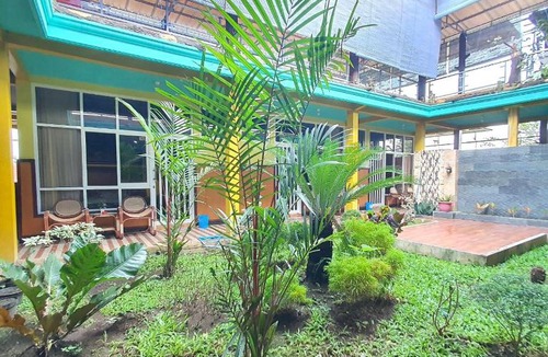 Malang House | Homestay Abah Kolam Syariah