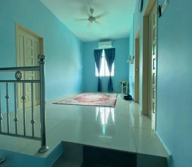 Kampung Gong Badak Apartment | HOMESTAY ACIK
