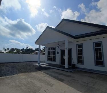 Mersing House | Homestay AGM