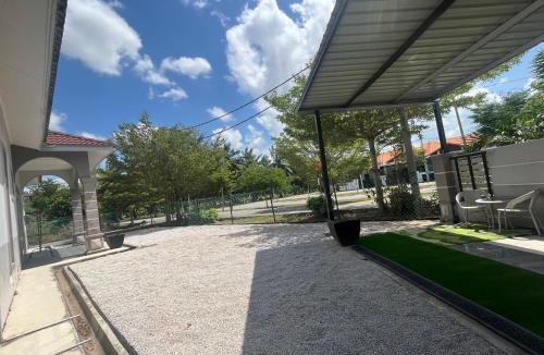 Kenangan Tun Syed Nasir House | Homestay Axalea