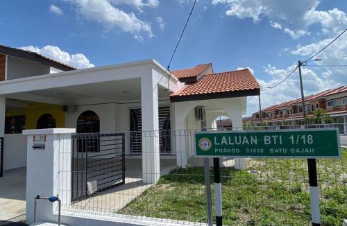 Batu Gajah House | Homestay AZ