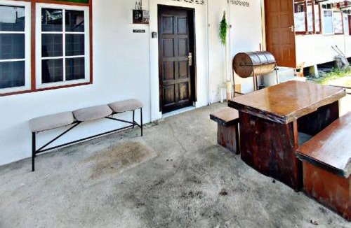 Kampung Ulu Takir House | Homestay Bonda