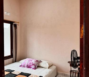 Bukittinggi House | Homestay Bukittinggi Agam "NADELS HOMESTAY SYARIAH"