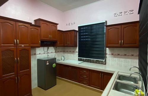 Sungai Rengas Lama House | Homestay Che Yang