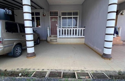 Sungai Rengas Lama House | Homestay Che Yang