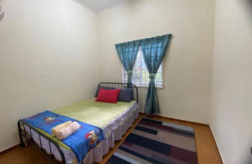 Jeli House | Homestay D'Bukit