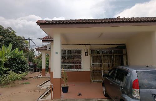 Sungai Baru Tengah House | HOMESTAY D'Manggis