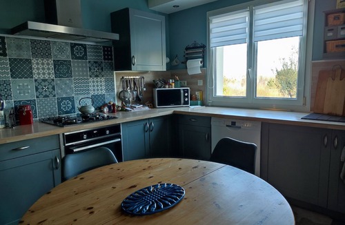 Chateau-l'Hermitage House | Homestay