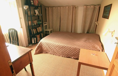 Theza Bed & Breakfast | homestay