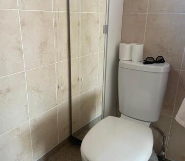 Whiteinch House | Homestay