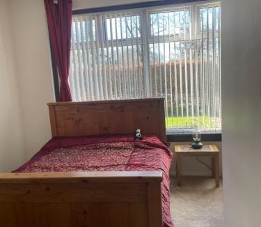Whiteinch House | Homestay