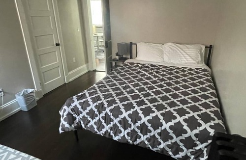 Meeting House Hill Bed & Breakfast | Homestay In Fields Corner Area Boston