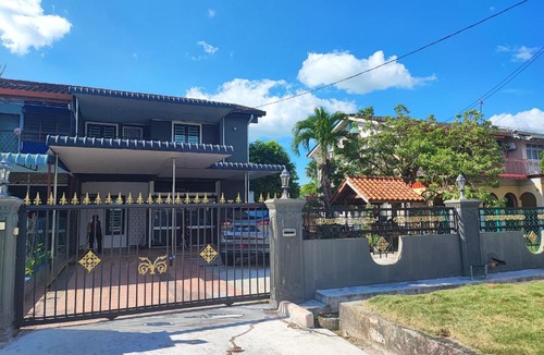 Alor Malai House | HOMESTAY JALAN DAY