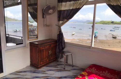 Komodo House | Homestay Jifiqa komodo