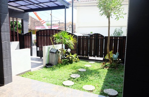 Central Yogyakarta Villa | Homestay Jogja dekat Malioboro by Simply Homy