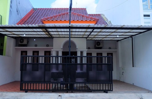 Mlati Villa | Homestay Jogja dekat Taman Pelangi by Simply Homy