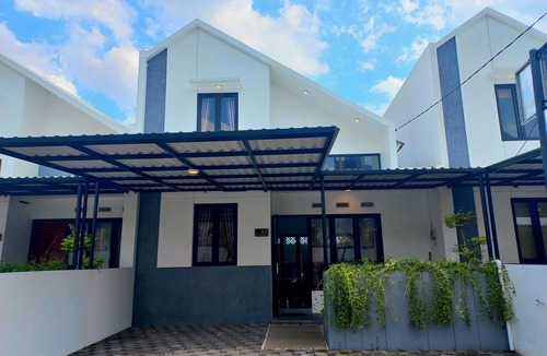 Sleman House | Homestay Jogja Simply Homy Unit Jambon