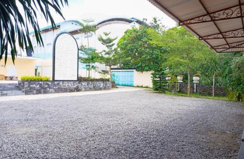 Sinduharjo House | Homestay Joglo Seruni Syariah RedPartner