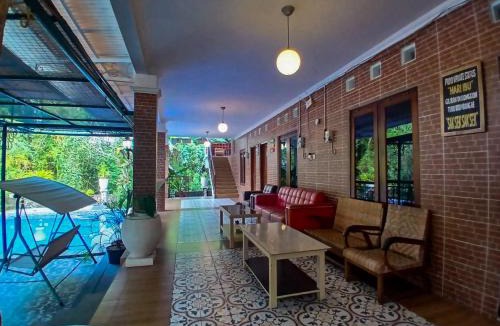 Sinduharjo House | Homestay Joglo Seruni Syariah RedPartner