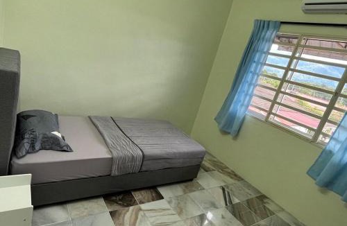 Kampong Pulau Kandis House | Homestay Malim Nawar