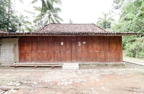 Kokap Hostel | Homestay Mbah Parni