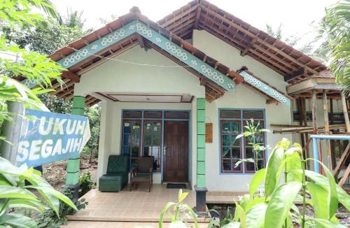 Kokap Hostel | Homestay Mbah Parni