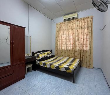 Kampung Pulau Nyior House | HOMESTAY NO.45