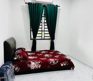 Kampung Mengkuang House | Homestay Nurwan