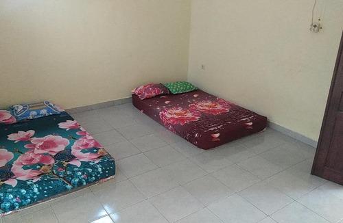 Madurejo House | Homestay Pak min Jlatren