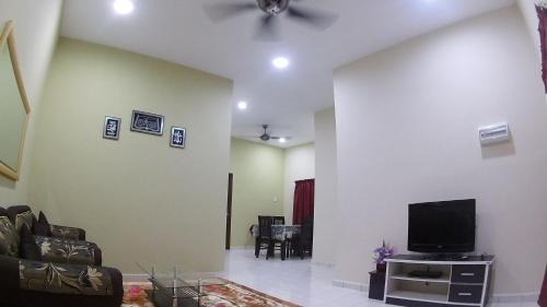 Simpang Ampat Semanggol House | Homestay selinsing