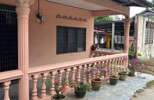 Kampung Kuala Parit House | Homestay Sham&Noi