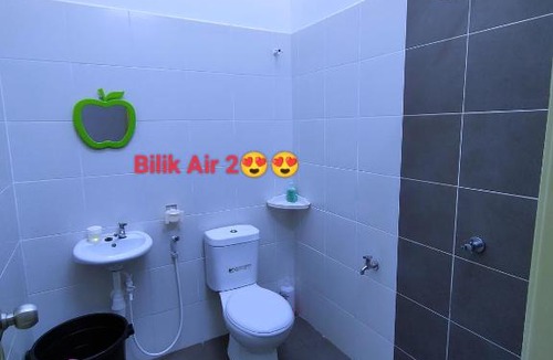 Kampong Raja House | Homestay Siblings