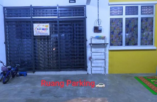 Kampong Raja House | Homestay Siblings