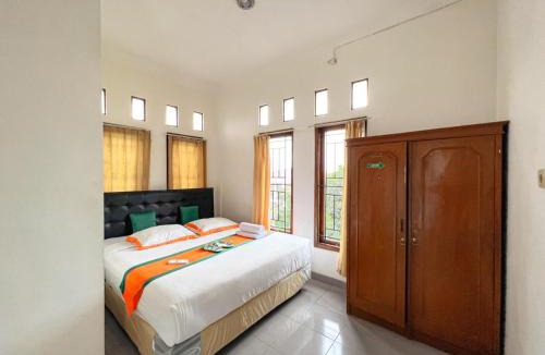 Sinduharjo House | Homestay Syariah Jakal 3 Dekat UGM by Simply Homy