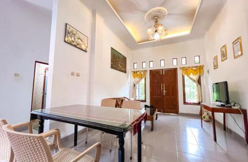 Sinduharjo House | Homestay Syariah Jakal 3 Dekat UGM by Simply Homy