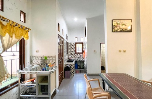 Sinduharjo House | Homestay Syariah Jakal 3 Dekat UGM by Simply Homy