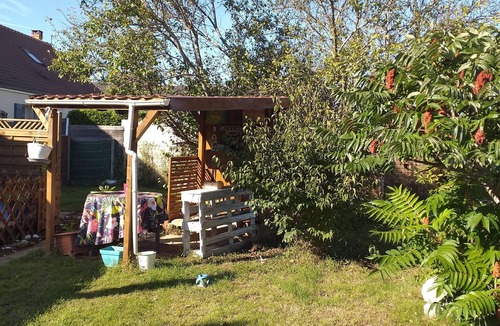 Bou House | Homestay. the owners live in the house 🏠